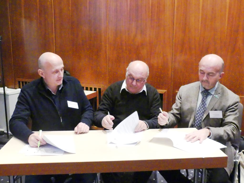 2017-12-15signatureaccordventefnbcoforonf1