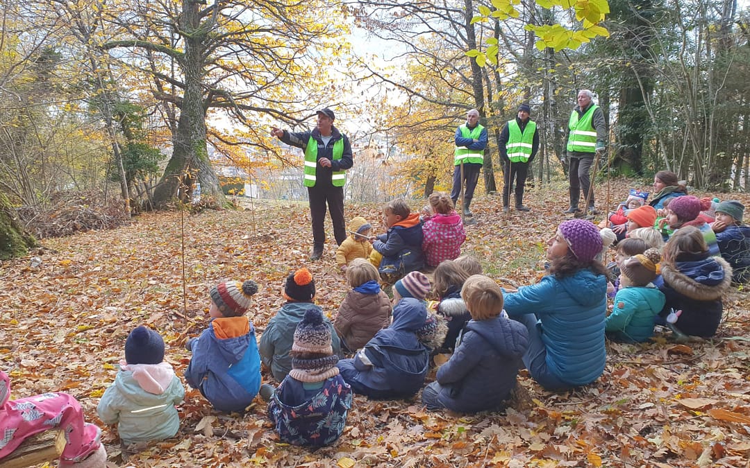 Plantation de cèdres avec l’école MONTESSORI de SEVRIER