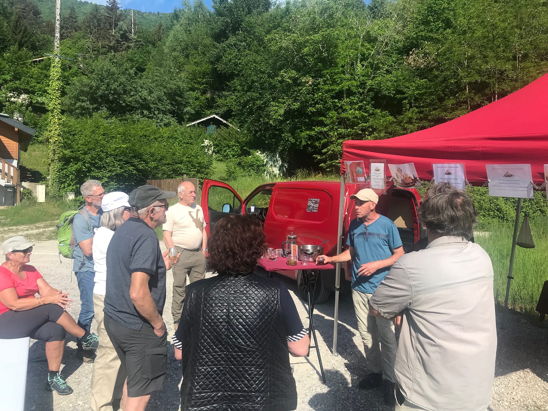 Sortie découverte et cueillette de plantes sauvages à SEVRIER