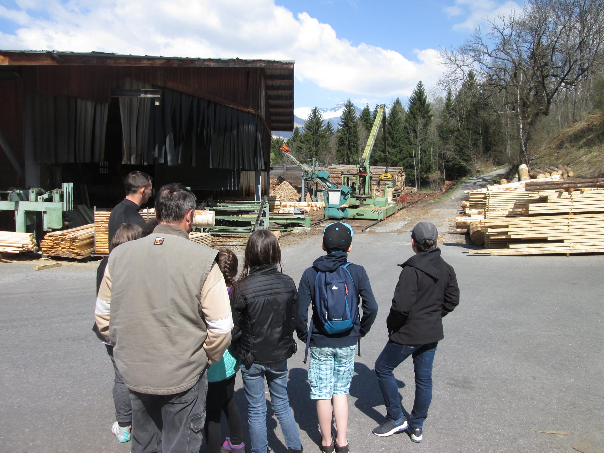 Temps d’Activité Périscolaire et sortie scierie avec l’école de DOMANCY